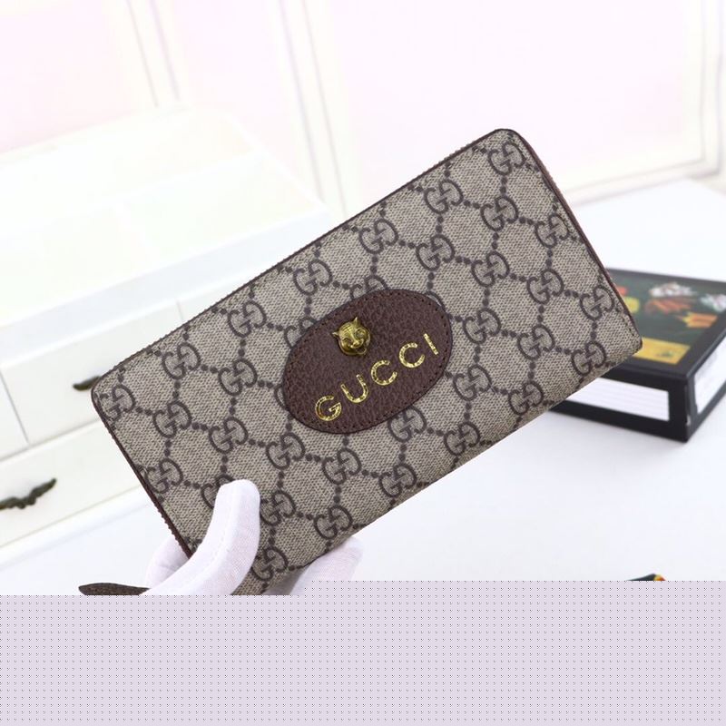 G*u*i wallets & purse